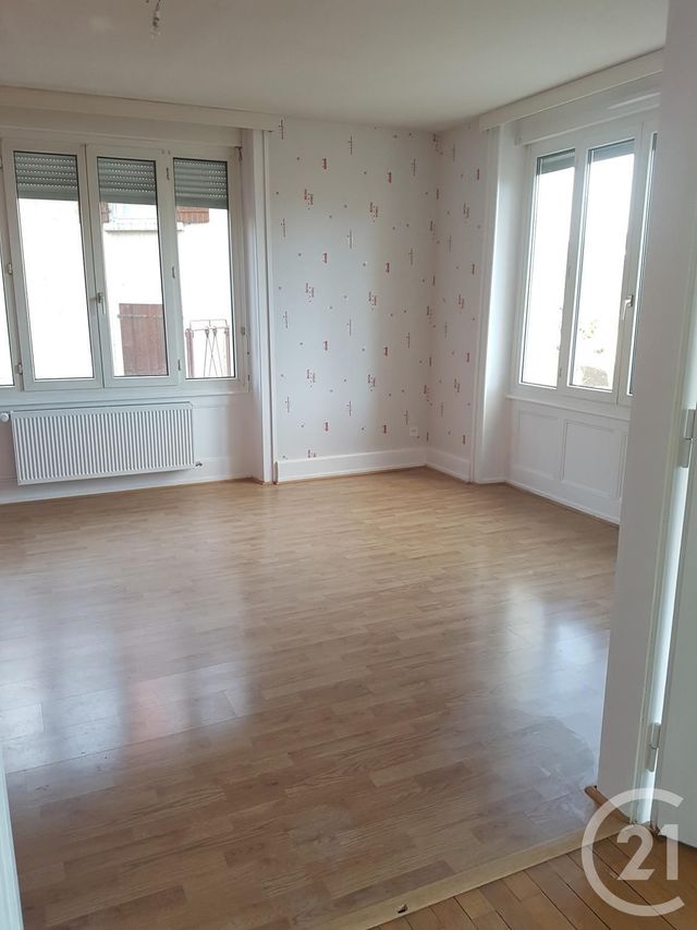 Appartement F3 à louer - 5 pièces - 90 m2 - Morteau - 25 - FRANCHE-COMTE