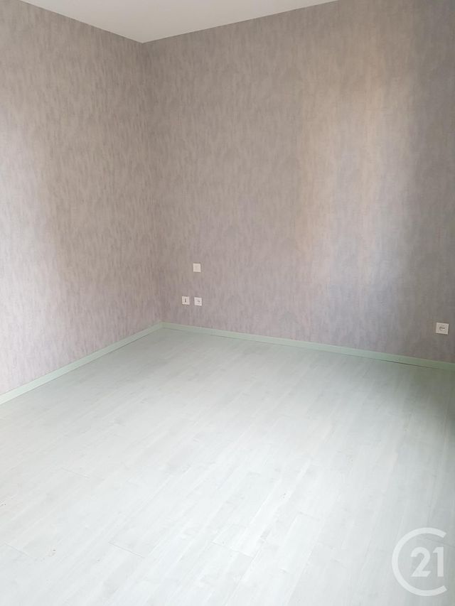 Appartement F3 à louer - 5 pièces - 90 m2 - Morteau - 25 - FRANCHE-COMTE