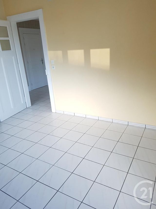 Appartement F3 à louer - 5 pièces - 90 m2 - Morteau - 25 - FRANCHE-COMTE