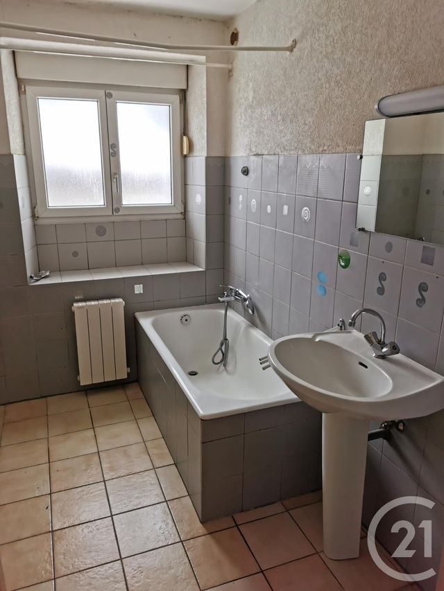 Appartement F3 à louer - 3 pièces - 89,94 m2 - Morteau - 25 - FRANCHE-COMTE