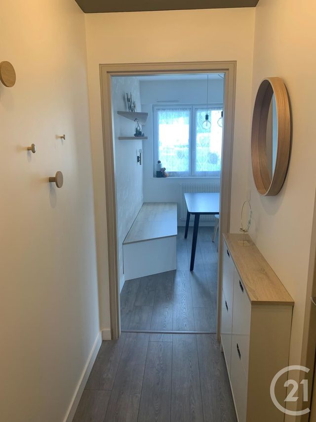 Appartement &agrave; louer - 2 pi&egrave;ces - 31,05 m2 - Morteau - 25 - FRANCHE-COMTE