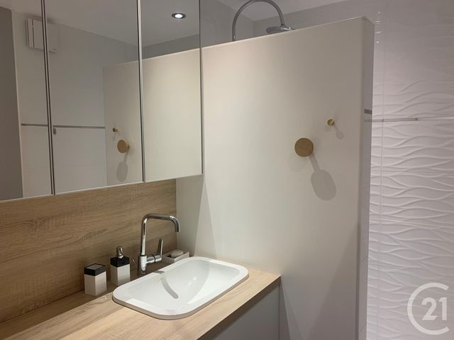 Appartement &agrave; louer - 2 pi&egrave;ces - 31,05 m2 - Morteau - 25 - FRANCHE-COMTE