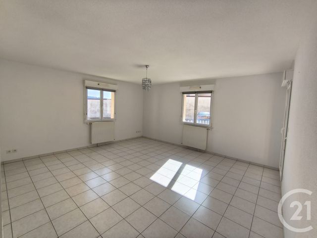 Appartement F3 &agrave; louer - 3 pi&egrave;ces - 68,26 m2 - Les Fins - 25 - FRANCHE-COMTE