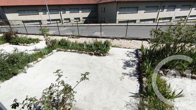 Appartement F1 &agrave; louer - 1 pi&egrave;ce - 26,26 m2 - Morteau - 25 - FRANCHE-COMTE