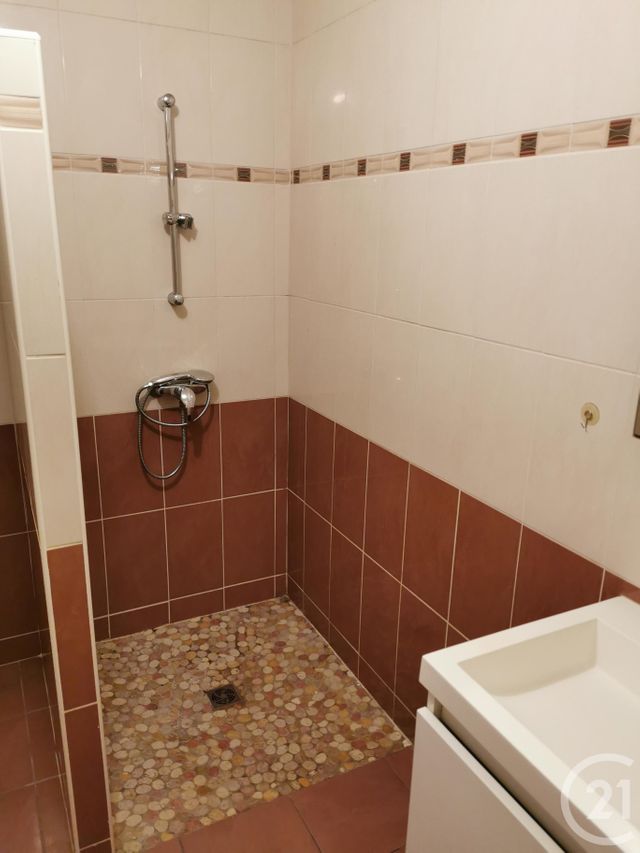 Appartement F4 &agrave; louer - 4 pi&egrave;ces - 82,04 m2 - Les Fins - 25 - FRANCHE-COMTE