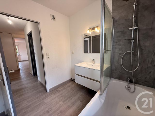 Appartement F3 &agrave; louer - 3 pi&egrave;ces - 70,24 m2 - Les Fins - 25 - FRANCHE-COMTE