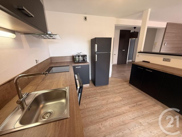 Appartement F3 &agrave; louer - 3 pi&egrave;ces - 70,24 m2 - Les Fins - 25 - FRANCHE-COMTE