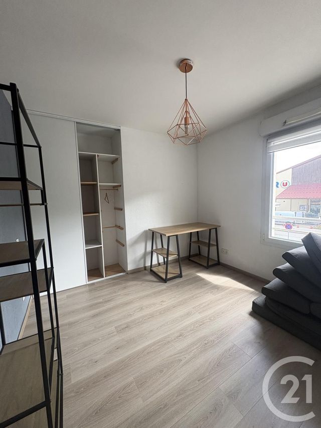 Appartement F4 &agrave; louer - 4 pi&egrave;ces - 92,26 m2 - Villers Le Lac - 25 - FRANCHE-COMTE