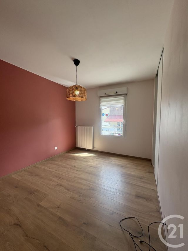 Appartement F4 &agrave; louer - 4 pi&egrave;ces - 92,26 m2 - Villers Le Lac - 25 - FRANCHE-COMTE