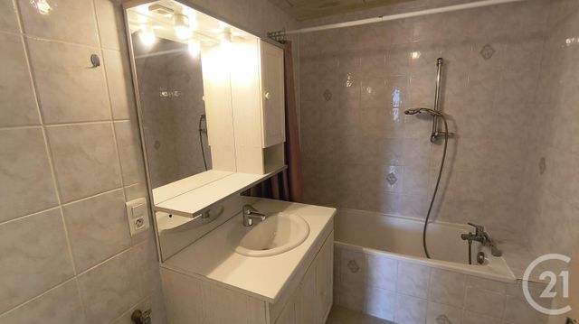 Appartement F4 &agrave; louer - 4 pi&egrave;ces - 77,15 m2 - Morteau - 25 - FRANCHE-COMTE