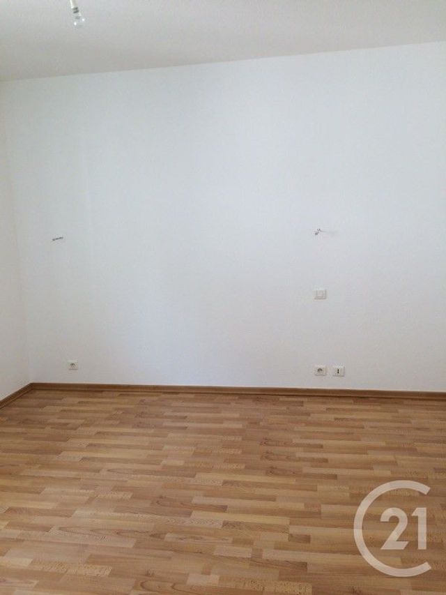 Appartement F4 &agrave; louer - 4 pi&egrave;ces - 108,46 m2 - Villers Le Lac - 25 - FRANCHE-COMTE