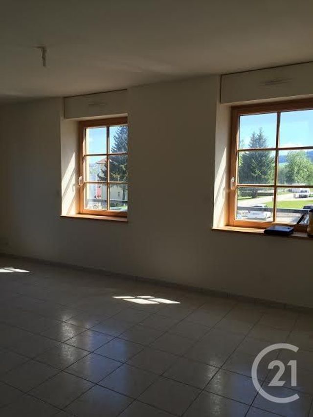 Appartement F2 &agrave; louer - 2 pi&egrave;ces - 50 m2 - Montlebon - 25 - FRANCHE-COMTE