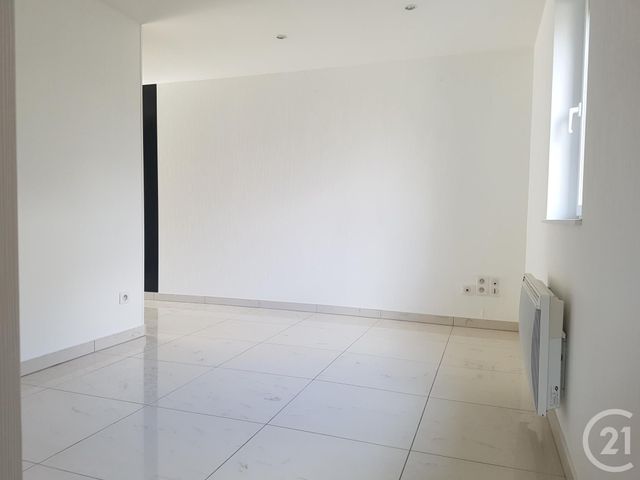 Appartement F2 &agrave; louer - 2 pi&egrave;ces - 41,99 m2 - Villers Le Lac - 25 - FRANCHE-COMTE