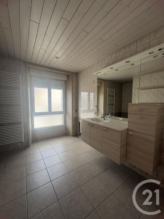 Appartement F4 &agrave; louer - 4 pi&egrave;ces - 88,28 m2 - Morteau - 25 - FRANCHE-COMTE