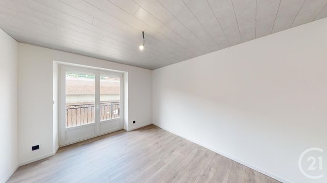 Appartement T4 &agrave; louer - 4 pi&egrave;ces - 110,55 m2 - Grand Combe Chateleu - 25 - FRANCHE-COMTE