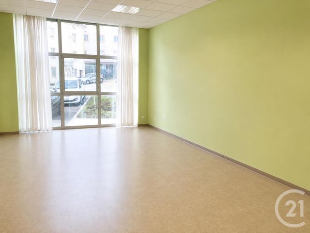 Appartement Local &agrave; louer - 1 pi&egrave;ce - 87 m2 - Villers Le Lac - 25 - FRANCHE-COMTE