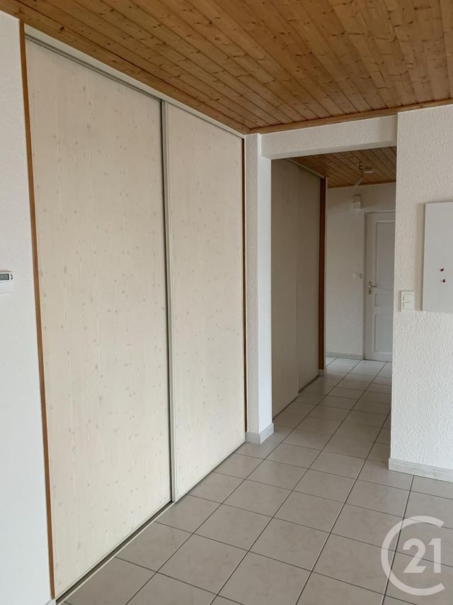 Appartement F4 &agrave; louer - 4 pi&egrave;ces - 88,36 m2 - Gilley - 25 - FRANCHE-COMTE