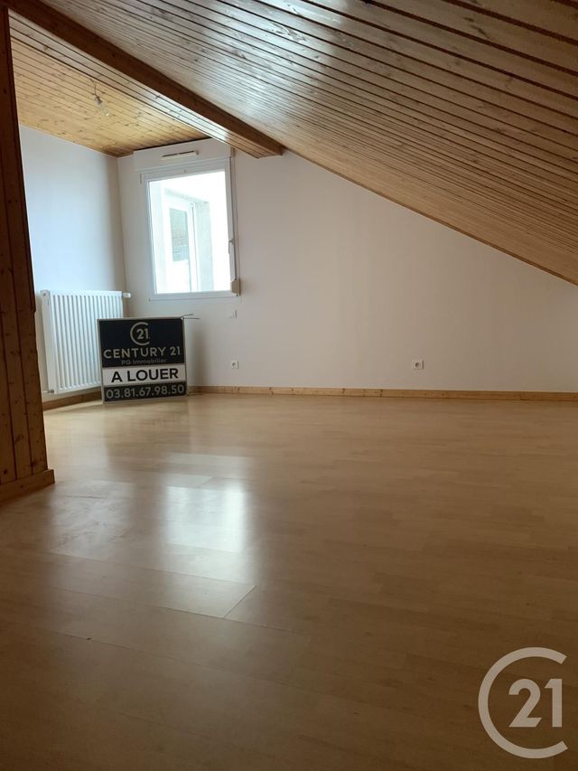 Appartement F4 &agrave; louer - 4 pi&egrave;ces - 88,36 m2 - Gilley - 25 - FRANCHE-COMTE