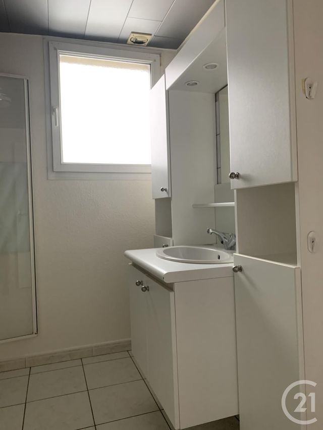 Appartement F4 &agrave; louer - 4 pi&egrave;ces - 88,36 m2 - Gilley - 25 - FRANCHE-COMTE