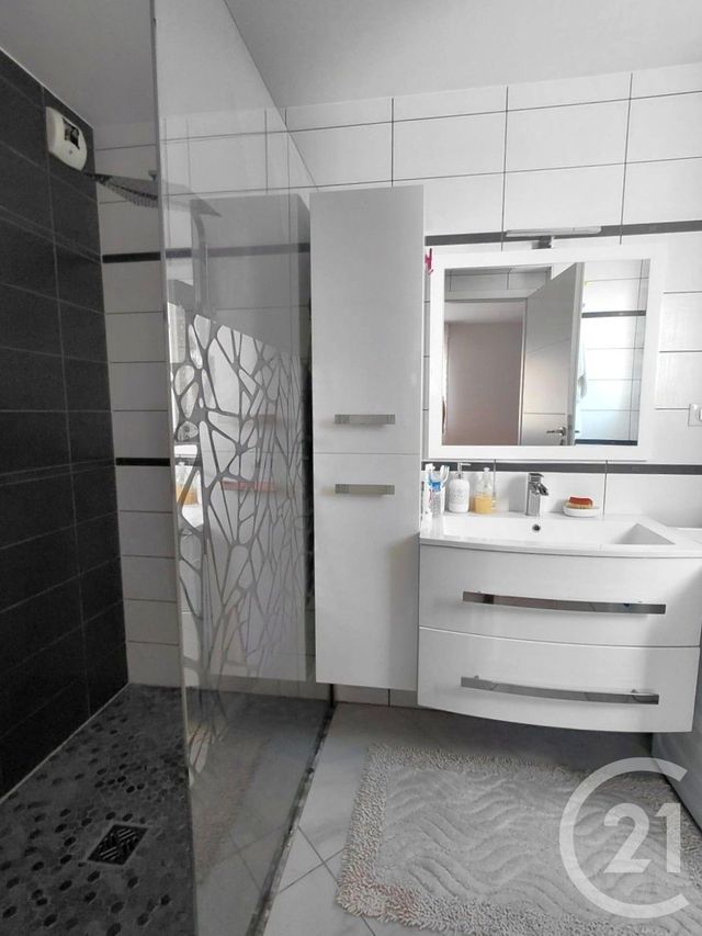 Appartement Duplex &agrave; vendre - 5 pi&egrave;ces - 118,40 m2 - Villers Le Lac - 25 - FRANCHE-COMTE