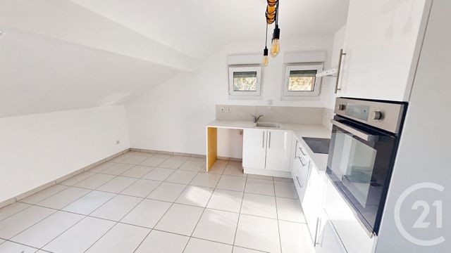 Appartement F3 &agrave; vendre - 3 pi&egrave;ces - 70,55 m2 - Morteau - 25 - FRANCHE-COMTE