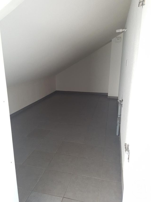 Appartement T3 &agrave; louer - 3 pi&egrave;ces - 48,13 m2 - Les Fins - 25 - FRANCHE-COMTE