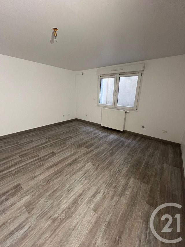 Appartement F3 à louer - 3 pièces - 91,90 m2 - Les Fins - 25 - FRANCHE-COMTE