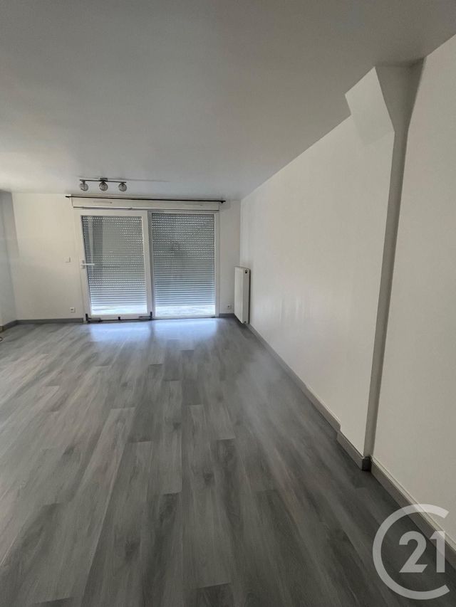 Appartement F3 à louer - 3 pièces - 91,90 m2 - Les Fins - 25 - FRANCHE-COMTE
