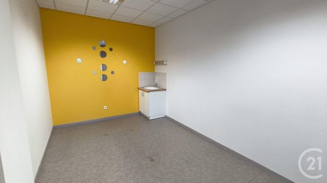 Appartement Local &agrave; louer - 1 pi&egrave;ce - 49,14 m2 - Villers Le Lac - 25 - FRANCHE-COMTE