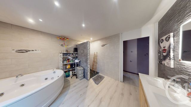 Appartement T4 à vendre - 4 pièces - 103 m2 - Les Fins - 25 - FRANCHE-COMTE