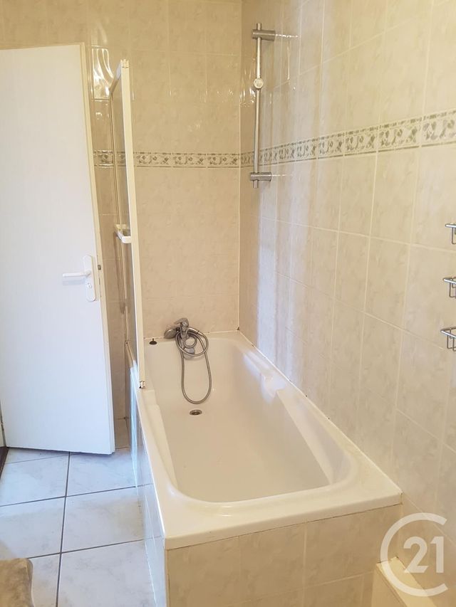 Afficher la photo en grand Appartement T3 à vendre - 3 pièces - 68,78 m2 - Morteau - 25 - FRANCHE-COMTE