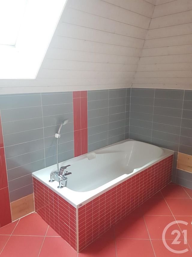 Appartement à louer - 7 pièces - 110 m2 - Morteau - 25 - FRANCHE-COMTE