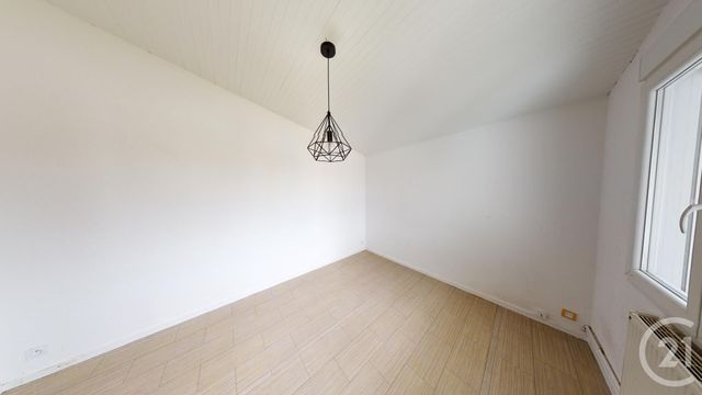 Appartement F4 &agrave; louer - 4 pi&egrave;ces - 92 m2 - Valdahon - 25 - FRANCHE-COMTE