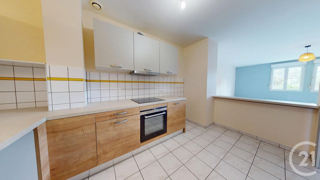 Appartement &agrave; louer - 3 pi&egrave;ces - 85 m2 - Valdahon - 25 - FRANCHE-COMTE