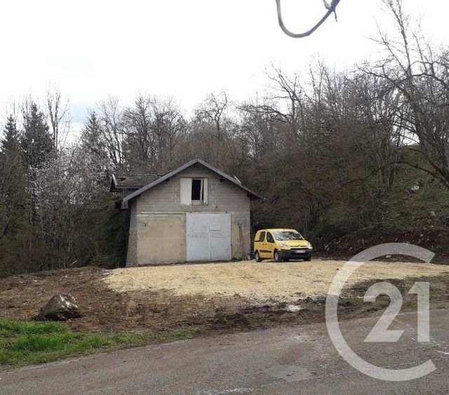 Parking à louer ST GORGON MAIN