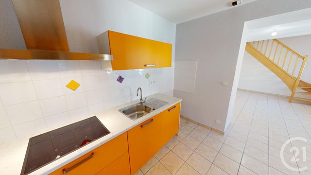 Appartement &agrave; louer - 3 pi&egrave;ces - 77,55 m2 - Vercel Villedieu Le Camp - 25 - FRANCHE-COMTE