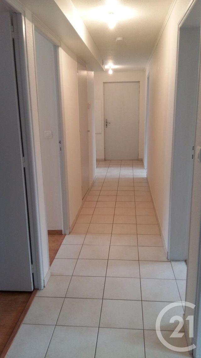 Appartement F4 &agrave; louer - 4 pi&egrave;ces - 87,27 m2 - Orchamps Vennes - 25 - FRANCHE-COMTE