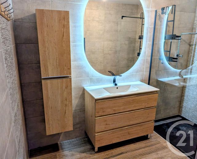 Appartement &agrave; louer - 6 pi&egrave;ces - 147,67 m2 - Loray - 25 - FRANCHE-COMTE