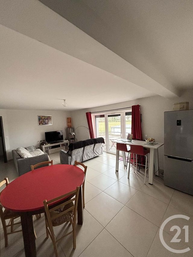 Appartement F3 &agrave; louer - 3 pi&egrave;ces - 85,50 m2 - Etalans - 25 - FRANCHE-COMTE