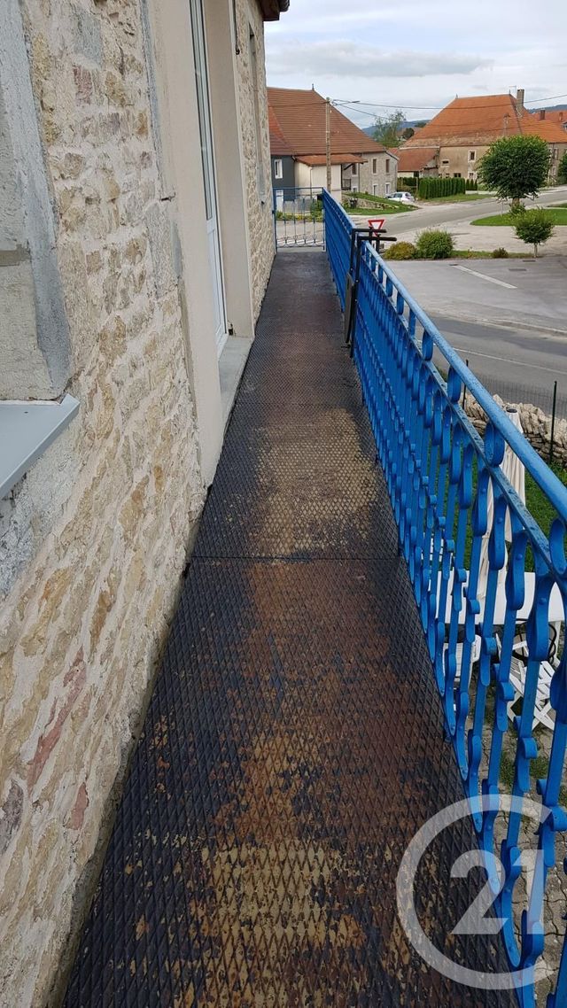 Appartement F4 &agrave; louer - 4 pi&egrave;ces - 81 m2 - Avoudrey - 25 - FRANCHE-COMTE