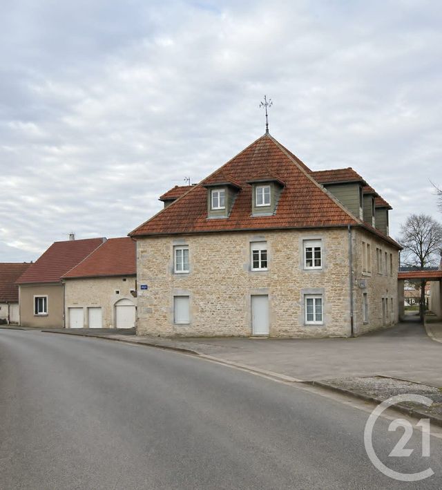 Appartement F4 &agrave; louer - 4 pi&egrave;ces - 81 m2 - Avoudrey - 25 - FRANCHE-COMTE