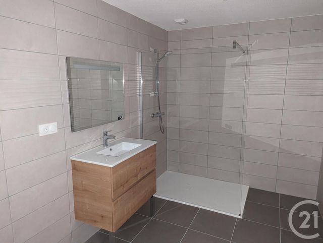 Appartement &agrave; louer - 4 pi&egrave;ces - 107,25 m2 - Pierrefontaine Les Varans - 25 - FRANCHE-COMTE