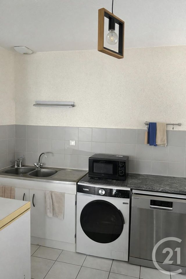 Appartement &agrave; louer - 3 pi&egrave;ces - 65 m2 - Vercel Villedieu Le Camp - 25 - FRANCHE-COMTE