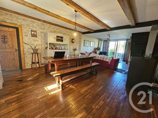 Maison &agrave; louer - 5 pi&egrave;ces - 157 m2 - Guyans Vennes - 25 - FRANCHE-COMTE