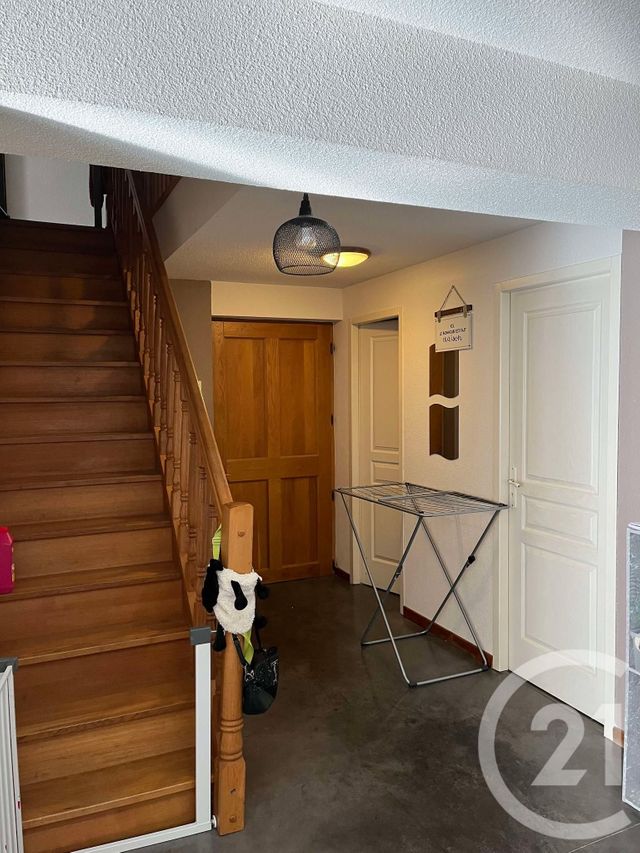Appartement F3 &agrave; louer - 4 pi&egrave;ces - 135 m2 - Vernierfontaine - 25 - FRANCHE-COMTE