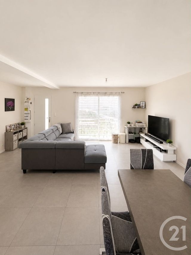 Maison &agrave; louer - 5 pi&egrave;ces - 115 m2 - Etalans - 25 - FRANCHE-COMTE