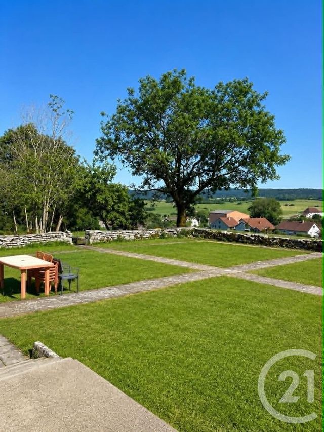 Appartement &agrave; louer - 4 pi&egrave;ces - 105 m2 - Avoudrey - 25 - FRANCHE-COMTE