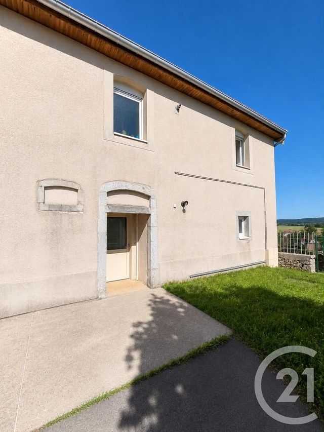 Appartement &agrave; louer - 4 pi&egrave;ces - 105 m2 - Avoudrey - 25 - FRANCHE-COMTE