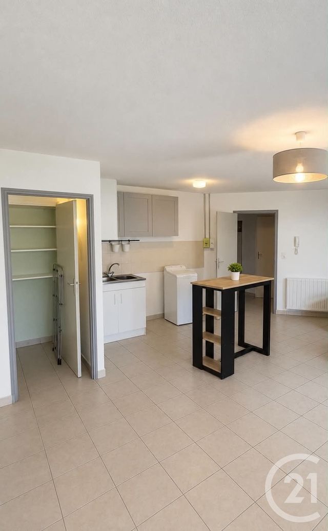 Appartement &agrave; louer - 3 pi&egrave;ces - 58 m2 - Vercel Villedieu Le Camp - 25 - FRANCHE-COMTE