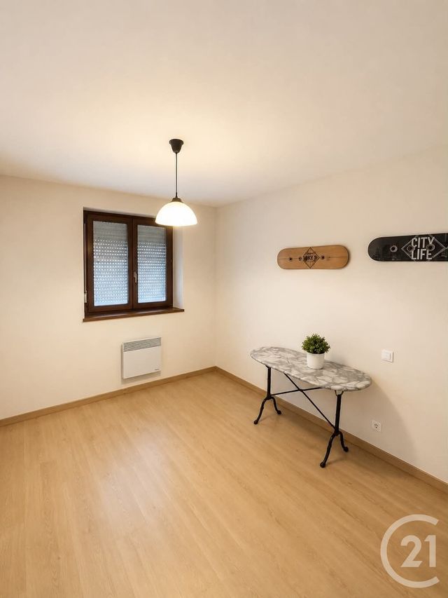 Appartement &agrave; louer - 3 pi&egrave;ces - 58 m2 - Vercel Villedieu Le Camp - 25 - FRANCHE-COMTE